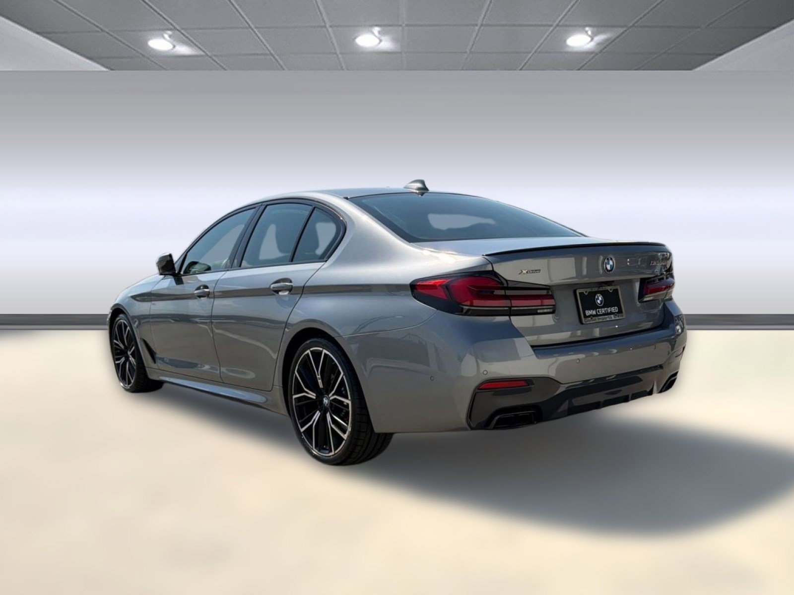 Certified 2023 BMW M550i xDrive w/ Executive Package image 3