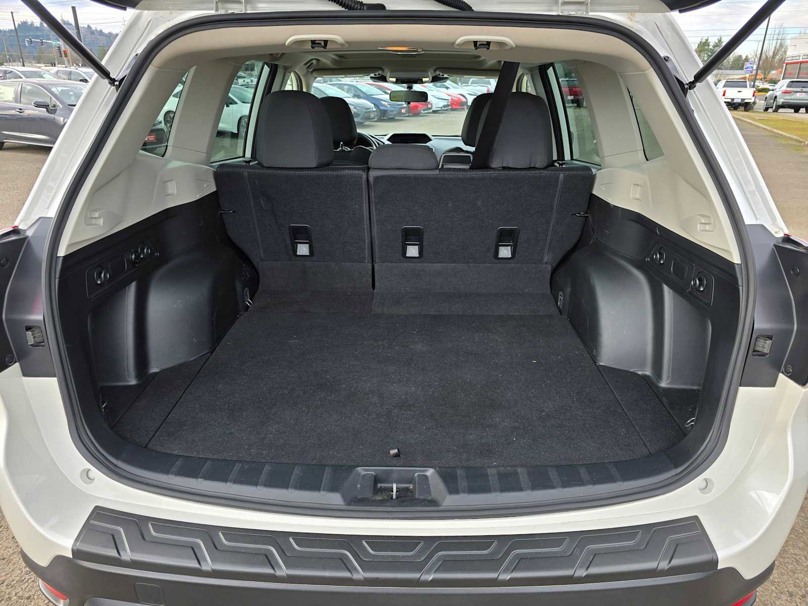 Used 2023 Subaru Forester Premium image 16