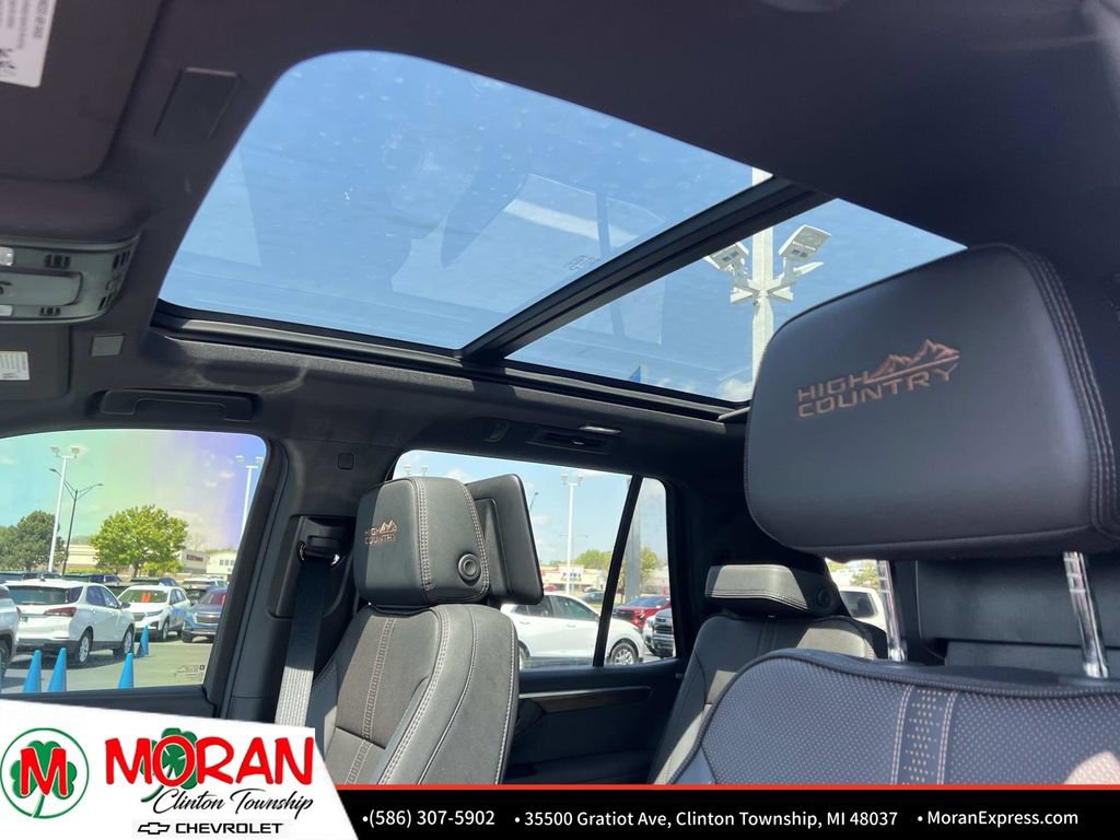Certified 2025 Chevrolet Tahoe High Country AWD/4WD image 22