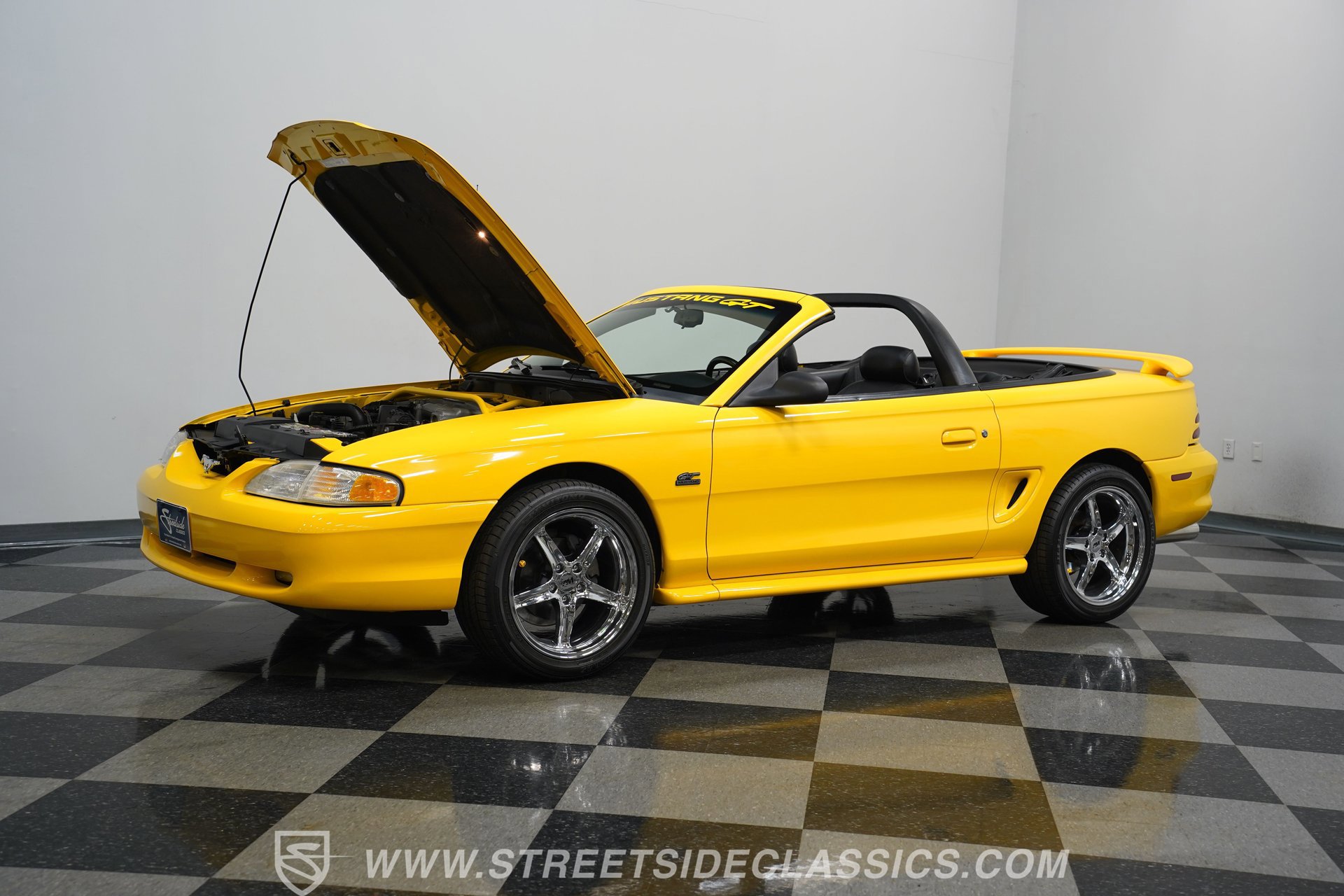 Used 1995 Ford Mustang GT RWD image 30