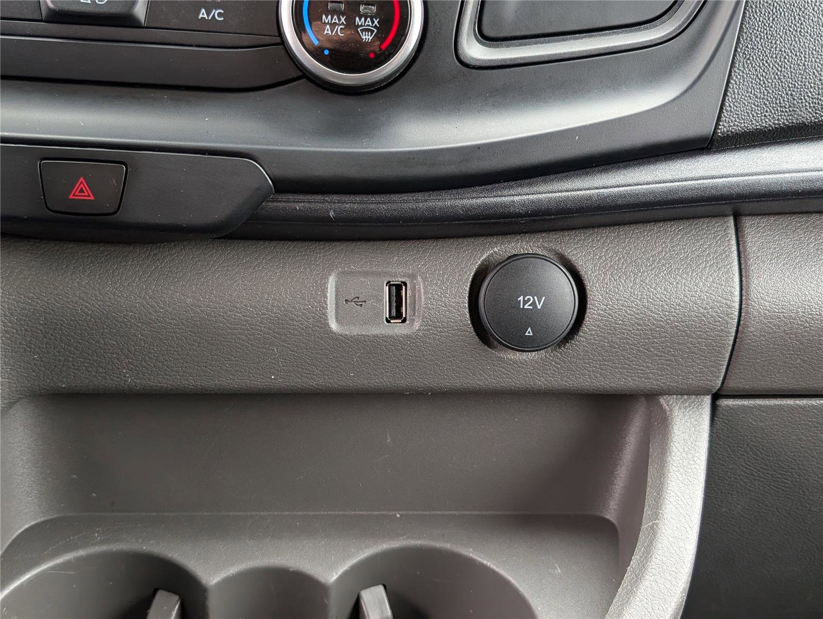 Used 2024 Ford Transit 250 148 Medium Roof Extended AWD image 21