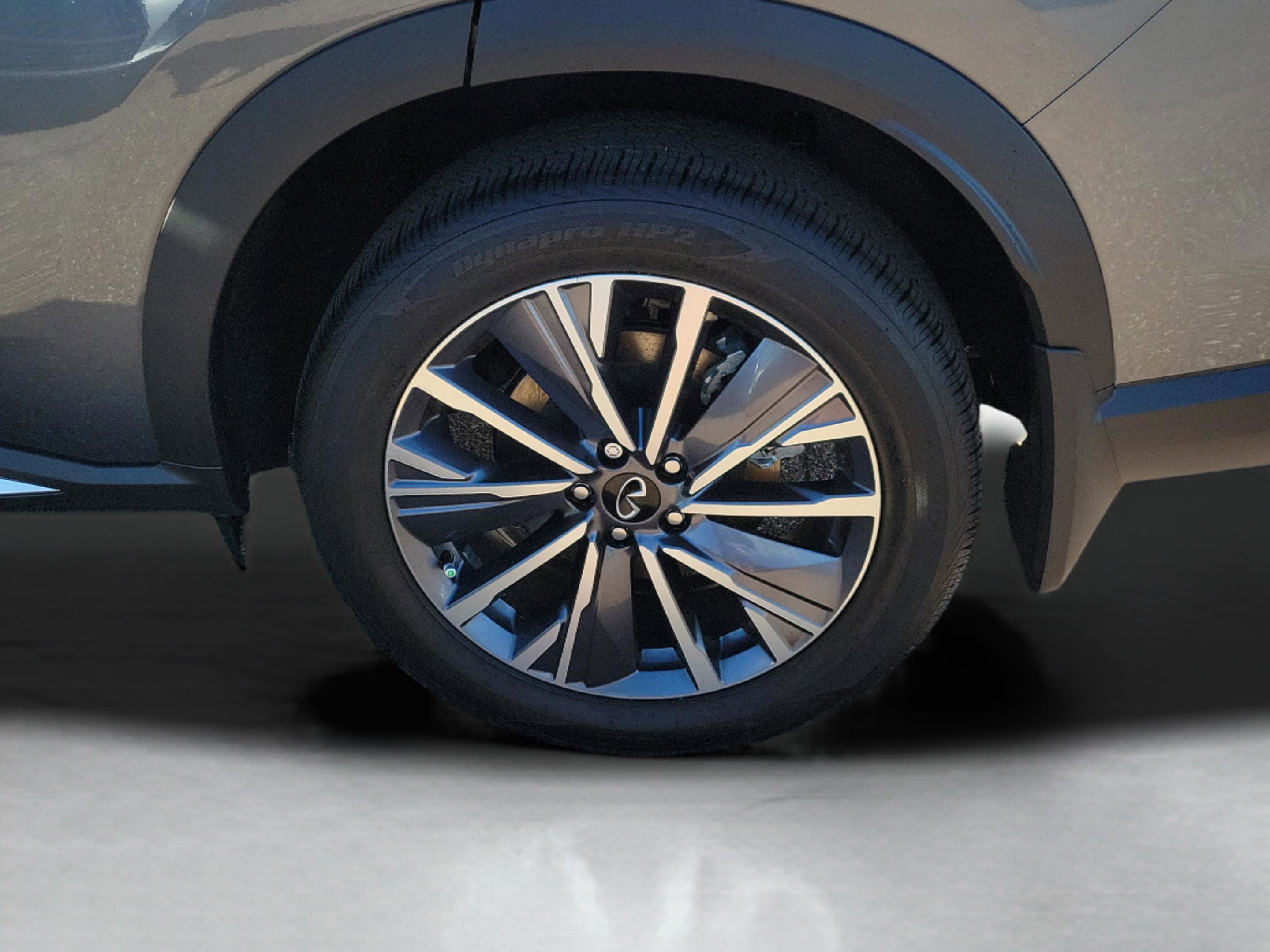 New 2026 INFINITI QX60 Luxe w/ Family Package image 33