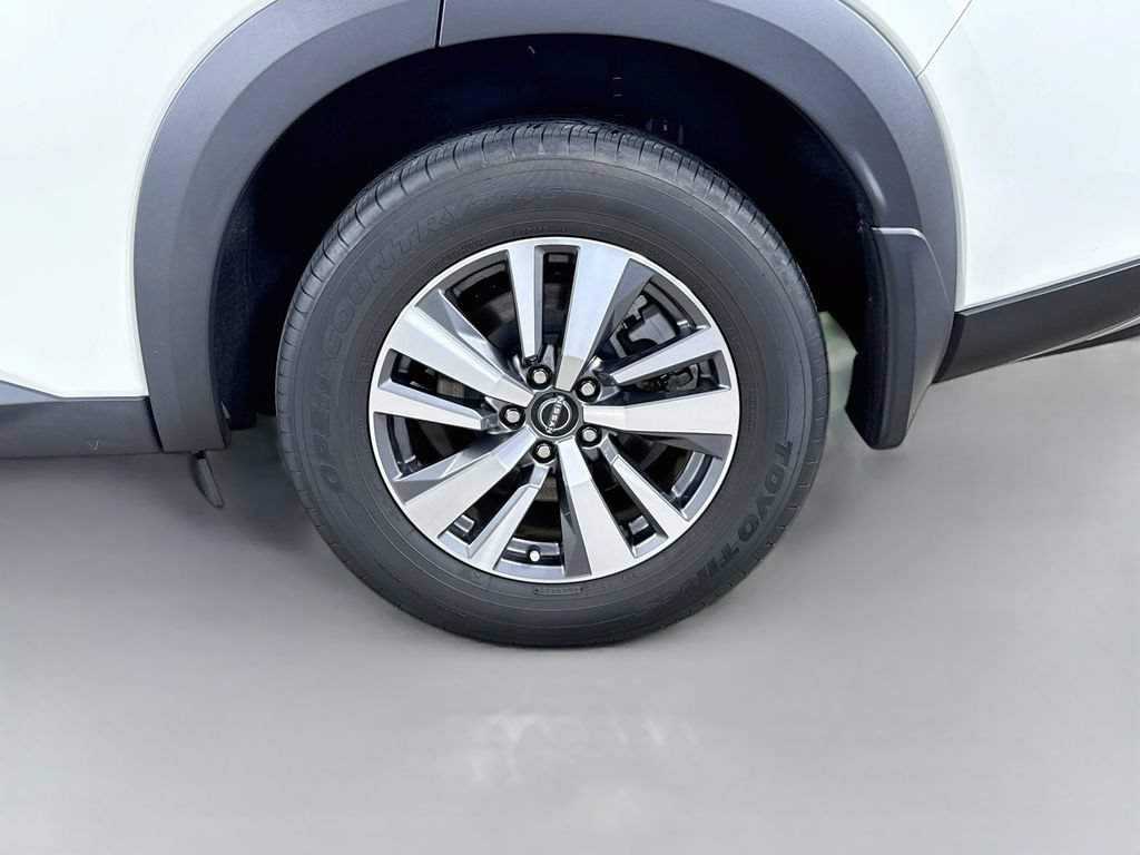 Used 2023 Nissan Pathfinder SL w/ Lighting Package (N92) AWD/4WD image 31