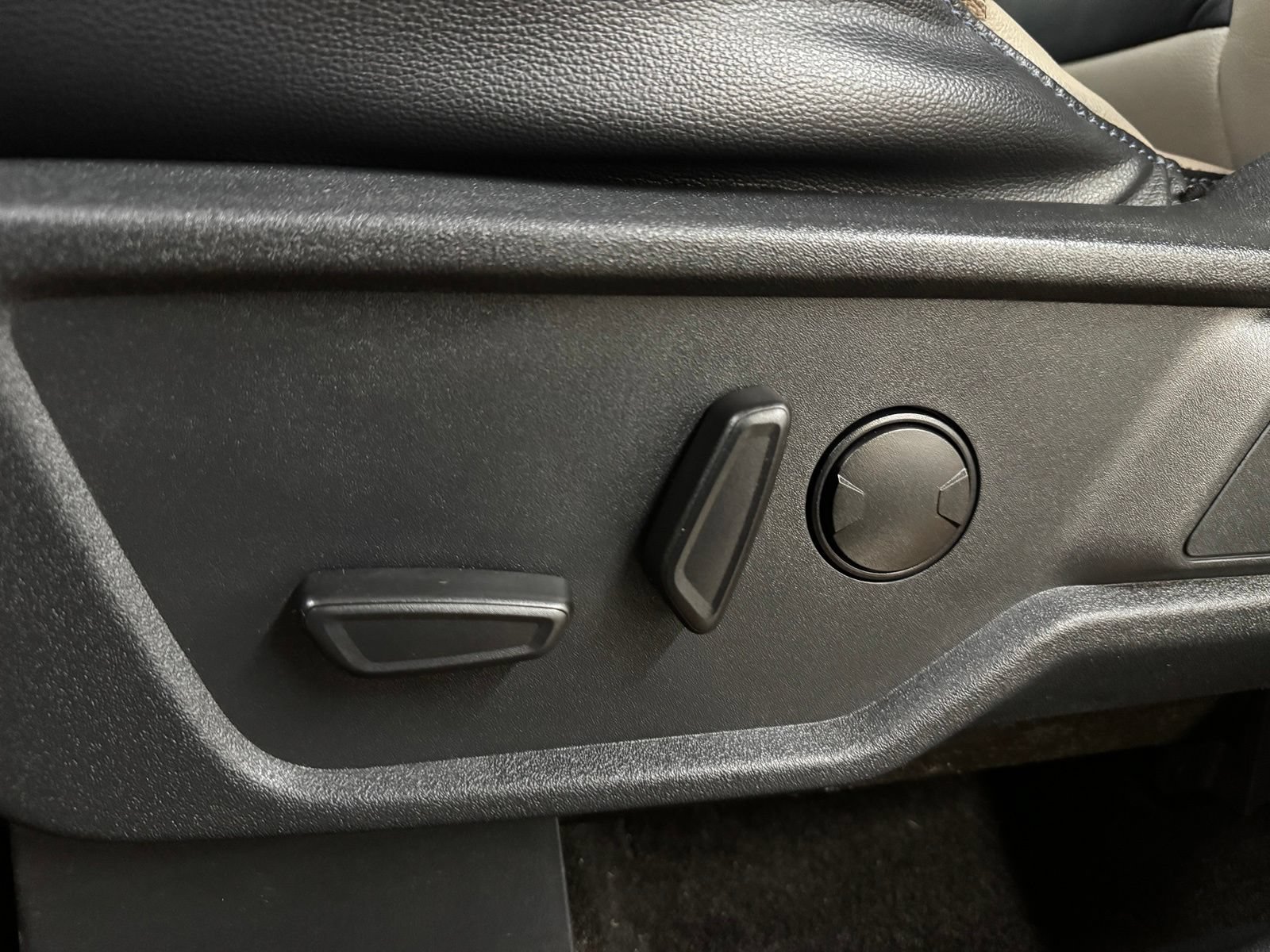 Used 2022 Ford Bronco Wildtrak AWD/4WD image 23