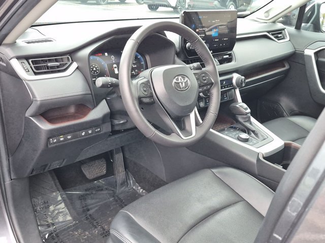 Certified 2023 Toyota RAV4 Limited w/ Limited Grade Weather Package AWD/4WD image 4