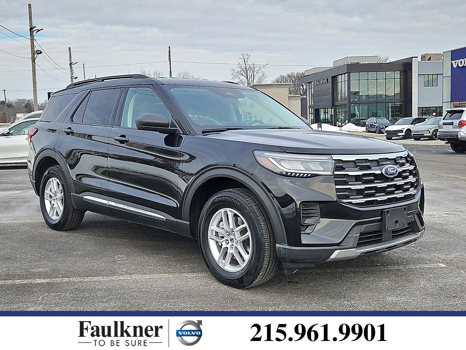 Used 2025 Ford Explorer Active image 1
