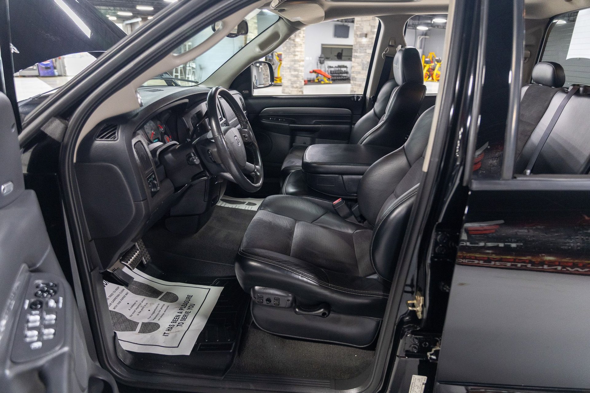 Used 2005 Dodge Ram 1500 Truck 2WD Quad Cab image 26