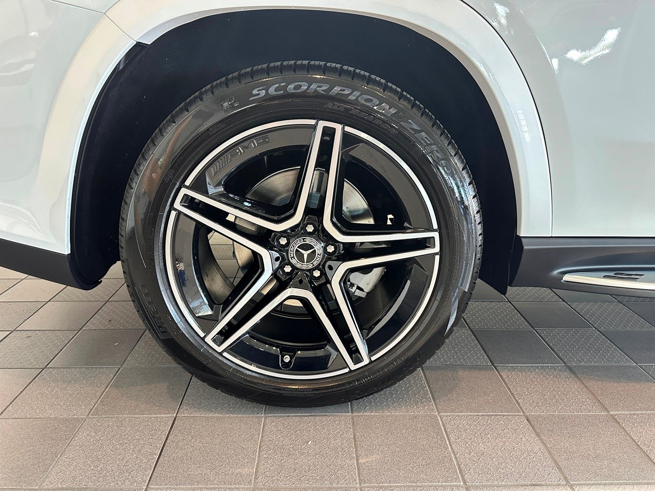 New 2026 Mercedes-Benz GLS 450 4MATIC image 18