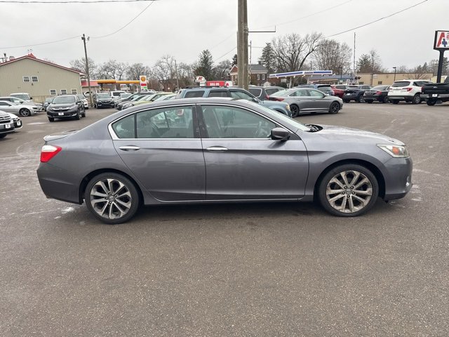 Used 2015 Honda Accord Sport image 2