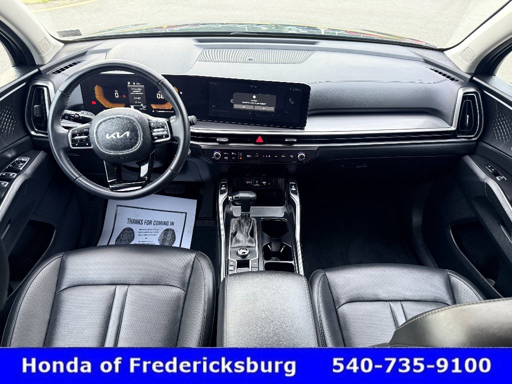 Used 2025 Kia Sorento EX w/ Panoramic Sunroof Package FWD image 31