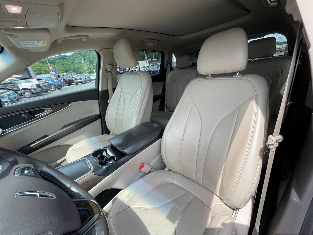 Used 2017 Lincoln MKX Reserve w/ Lincoln MKX Climate Package AWD/4WD image 15