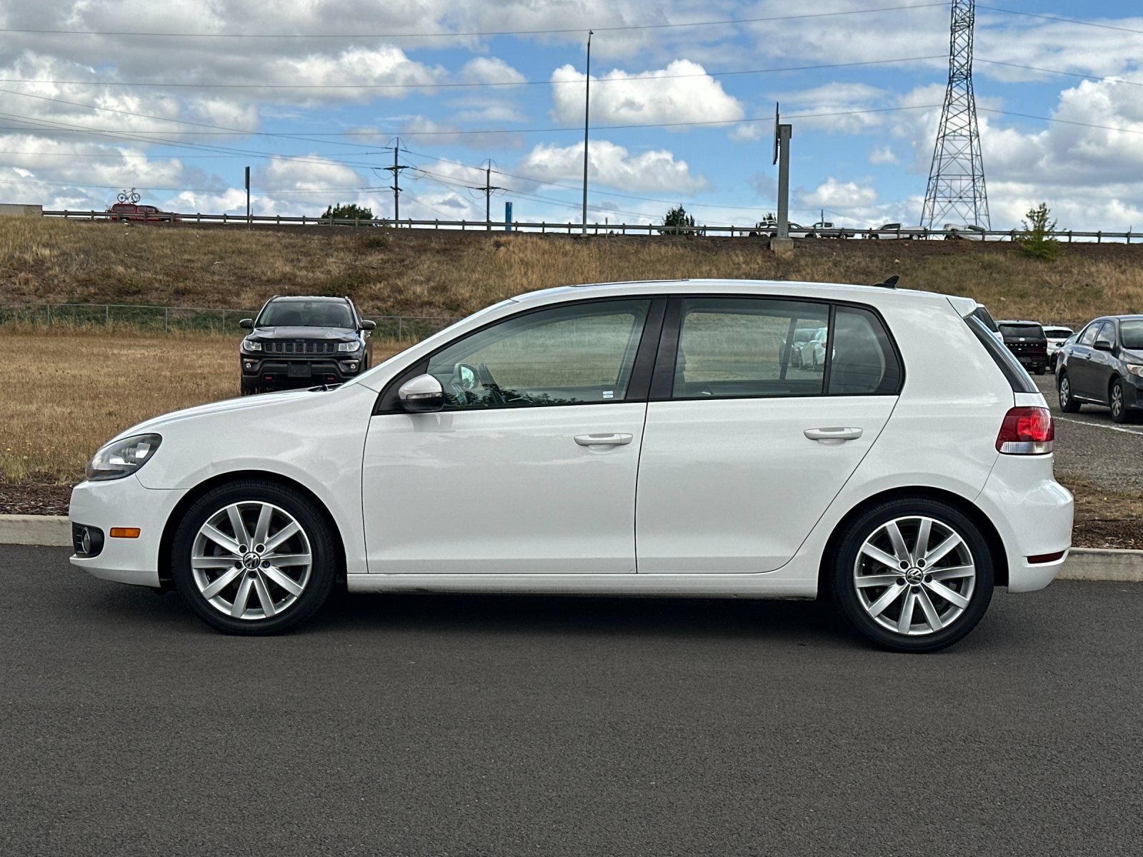 Used 2011 Volkswagen Golf TDI FWD image 6
