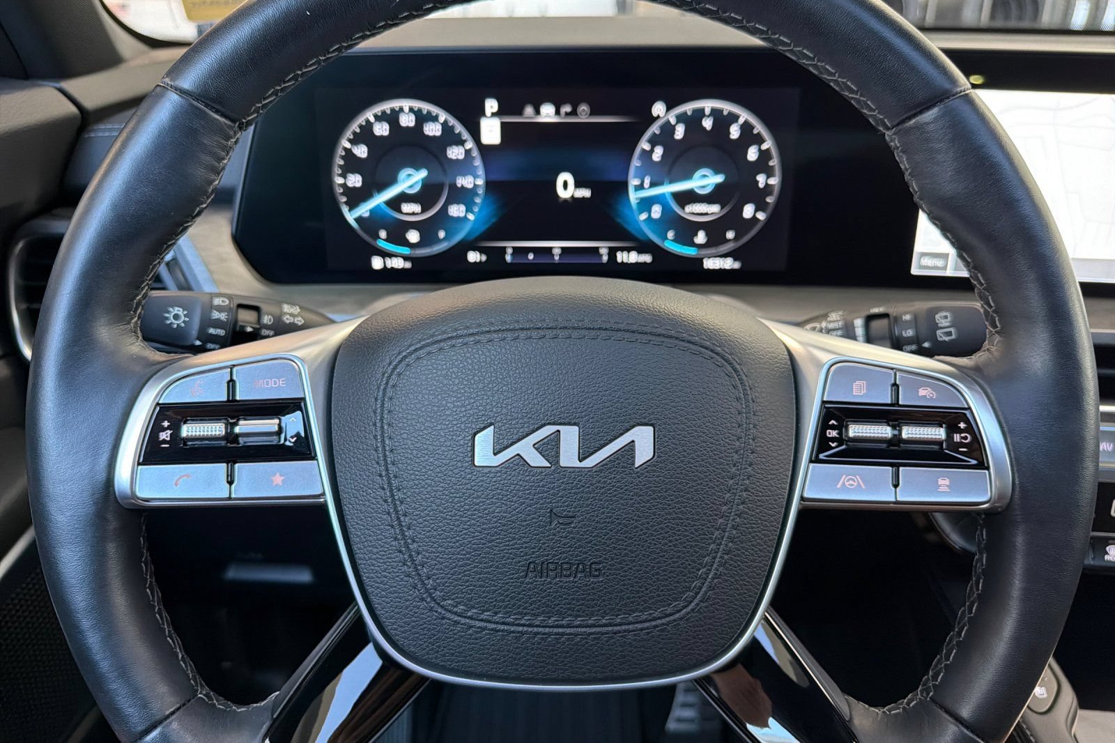 Used 2025 Kia Telluride SX X-Line AWD/4WD image 27
