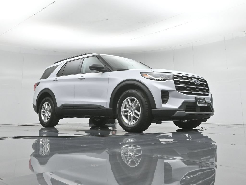 New 2026 Ford Explorer Active RWD image 47