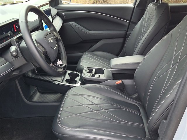 Used 2025 Ford Mustang Mach-E Select image 17