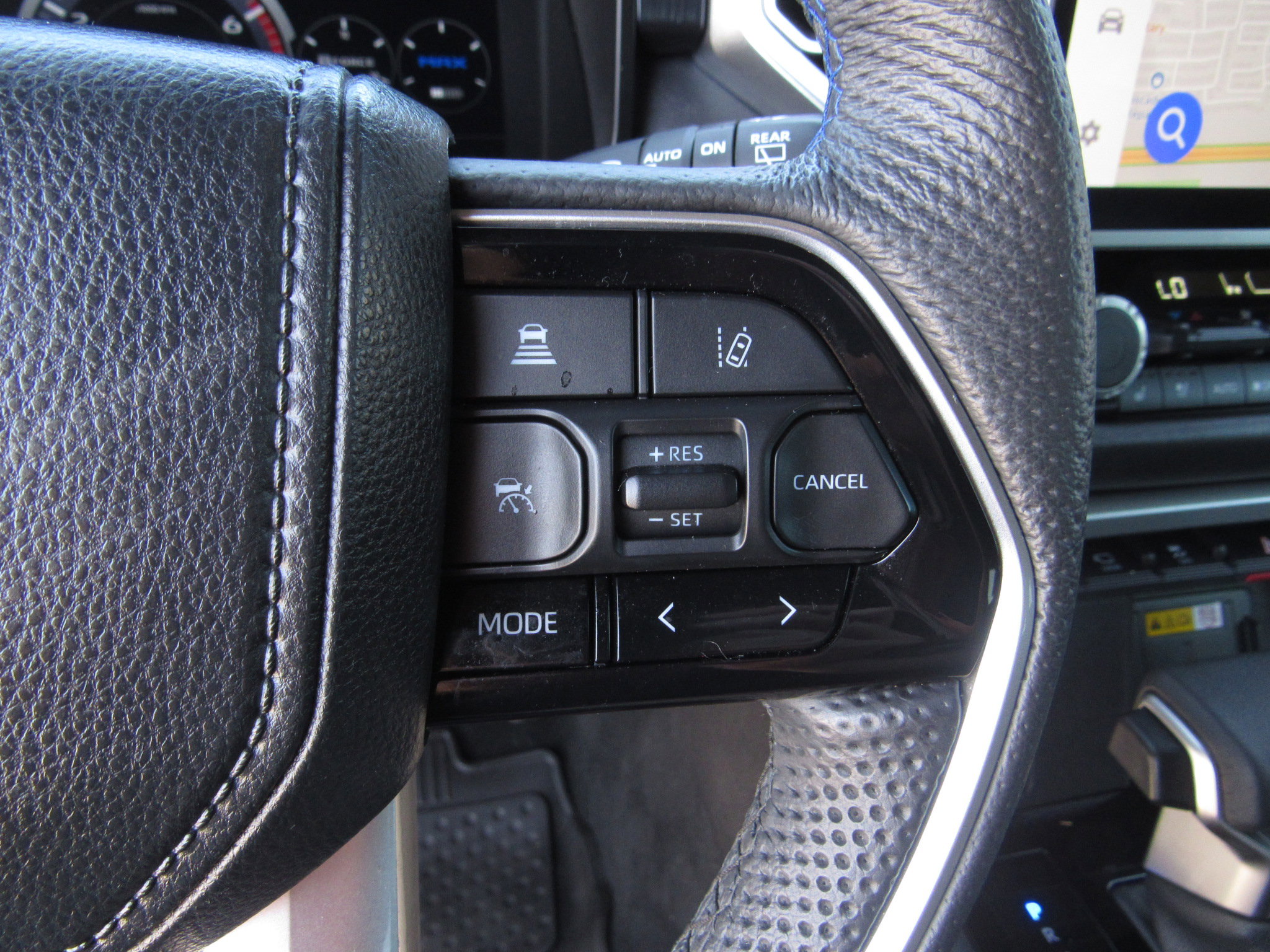 Used 2024 Toyota Sequoia Platinum image 27