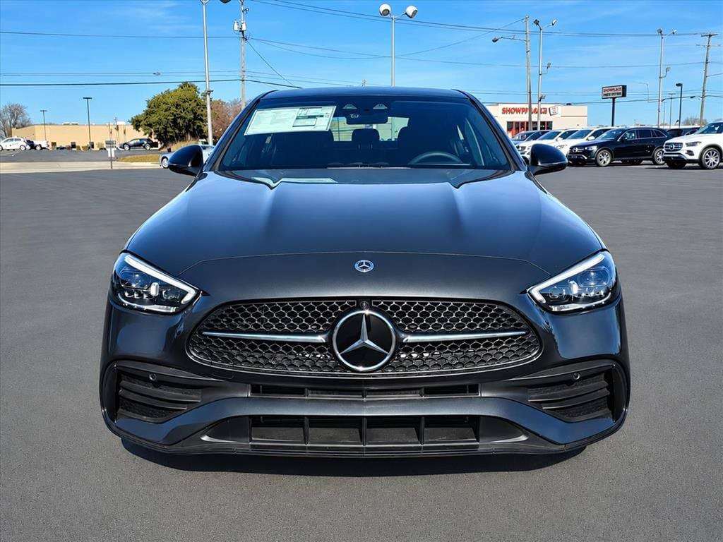 Used 2024 Mercedes-Benz C 300 4MATIC Sedan image 2