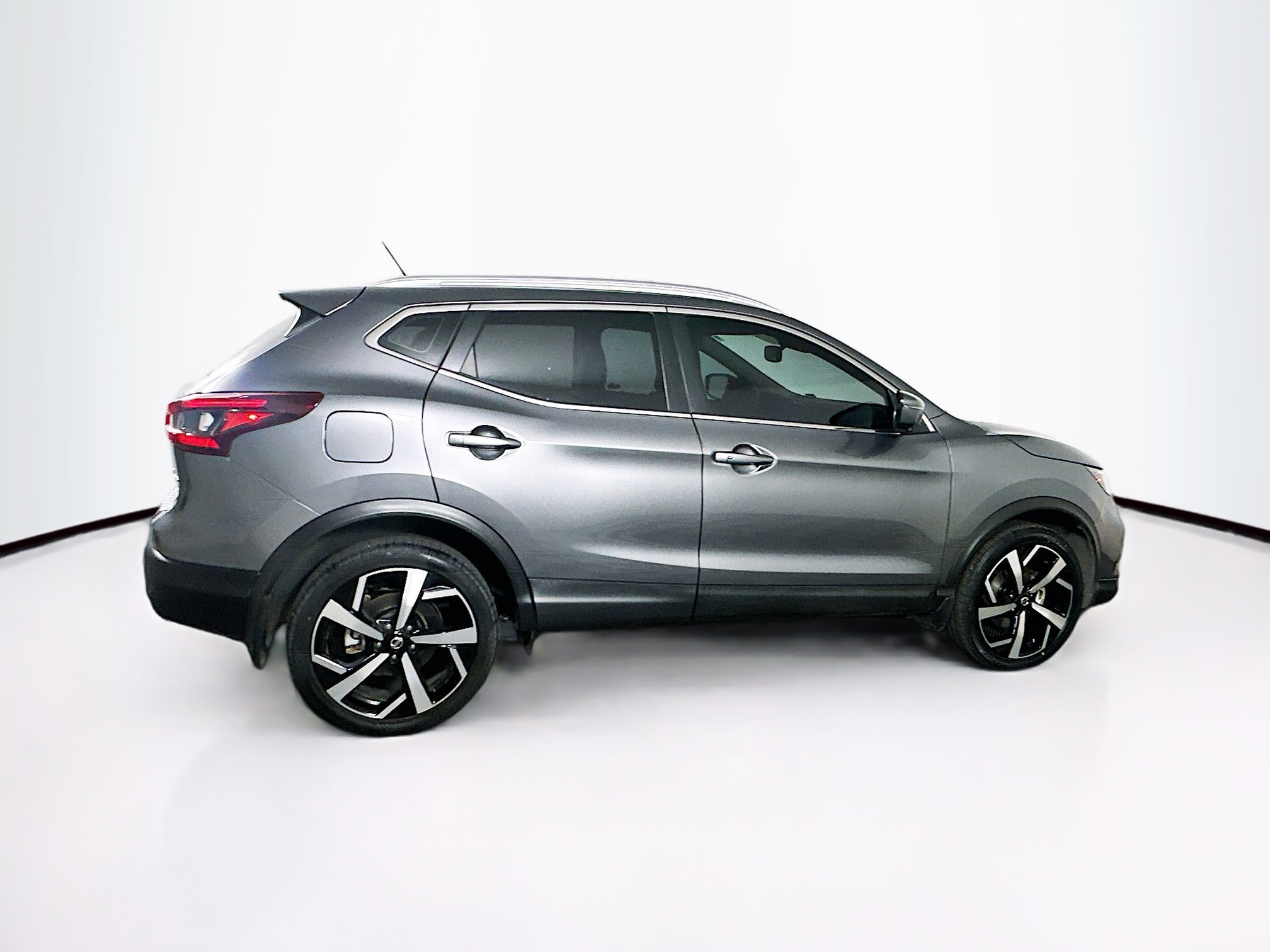 Used 2022 Nissan Rogue Sport SL w/ Premium Package image 10