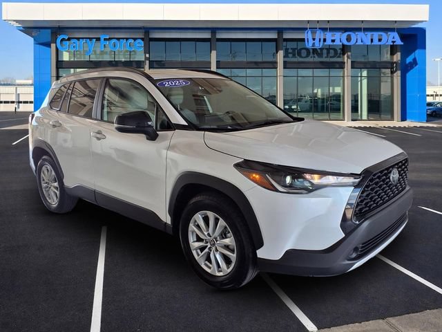 Used 2025 Toyota Corolla Cross LE w/ Moonroof Package