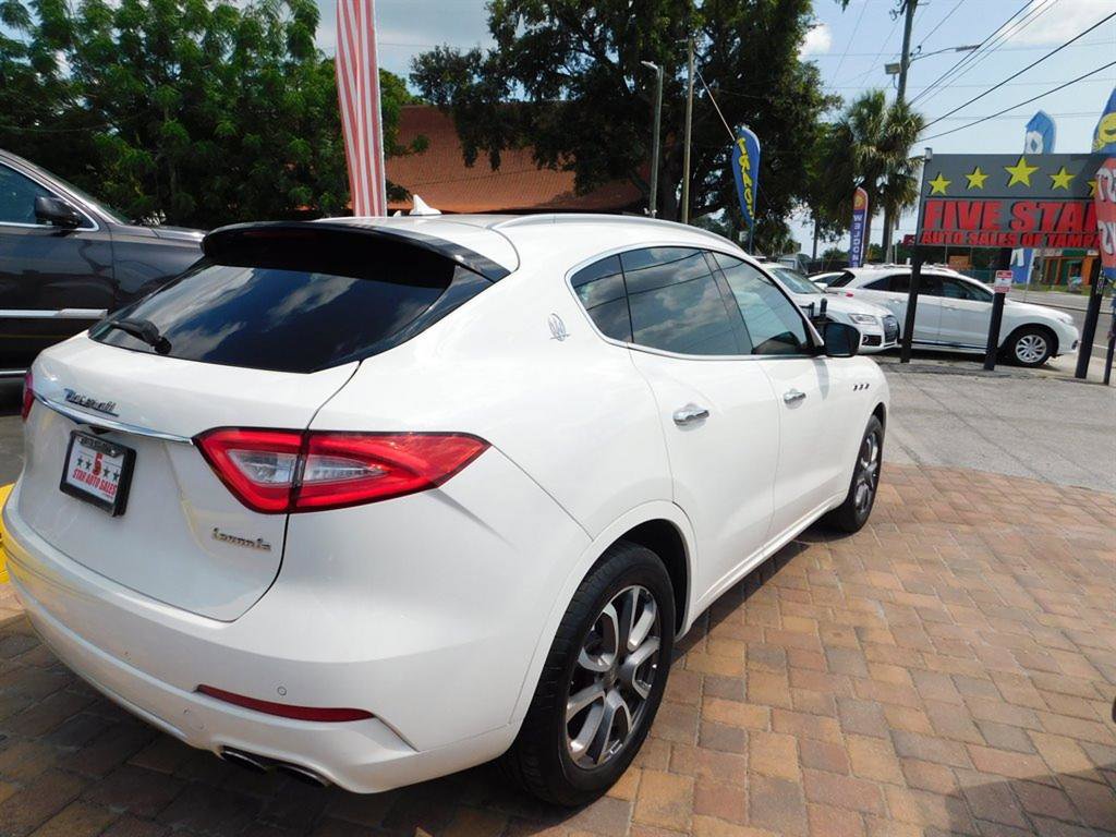 Used 2017 Maserati Levante w/ Luxury Package image 6