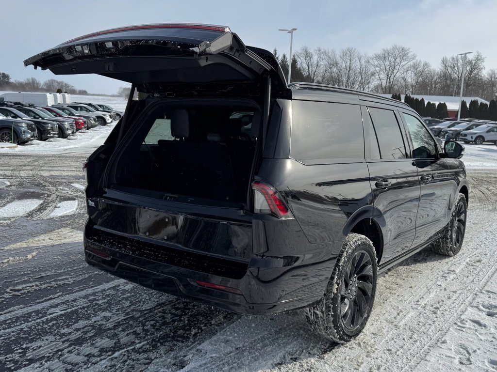 New 2026 Lincoln Navigator Reserve w/ Jet Appearance Package image 8