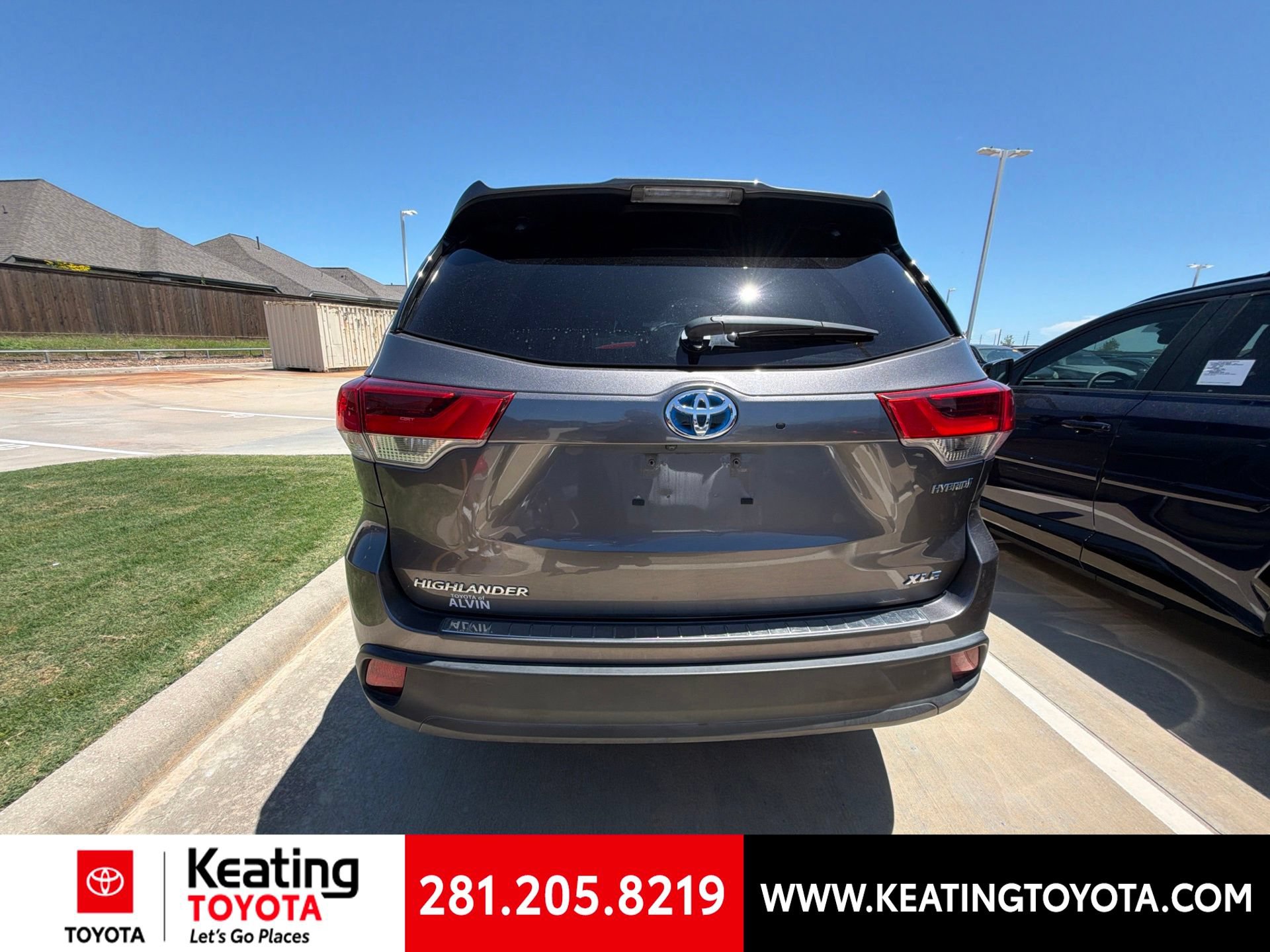 Used 2018 Toyota Highlander XLE AWD/4WD image 4