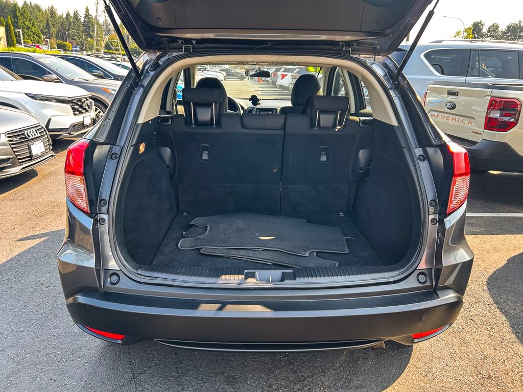 Used 2017 Honda HR-V LX image 10