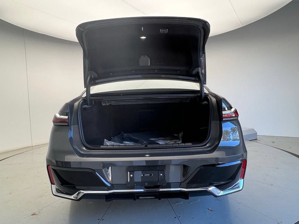 New 2026 BMW 740i xDrive AWD/4WD image 32