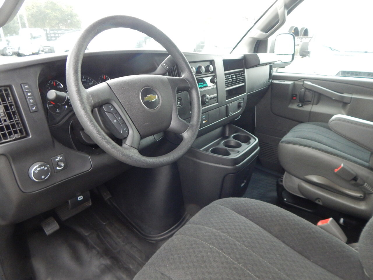 Used 2024 Chevrolet Express 2500 w/ Driver Convenience Package image 2
