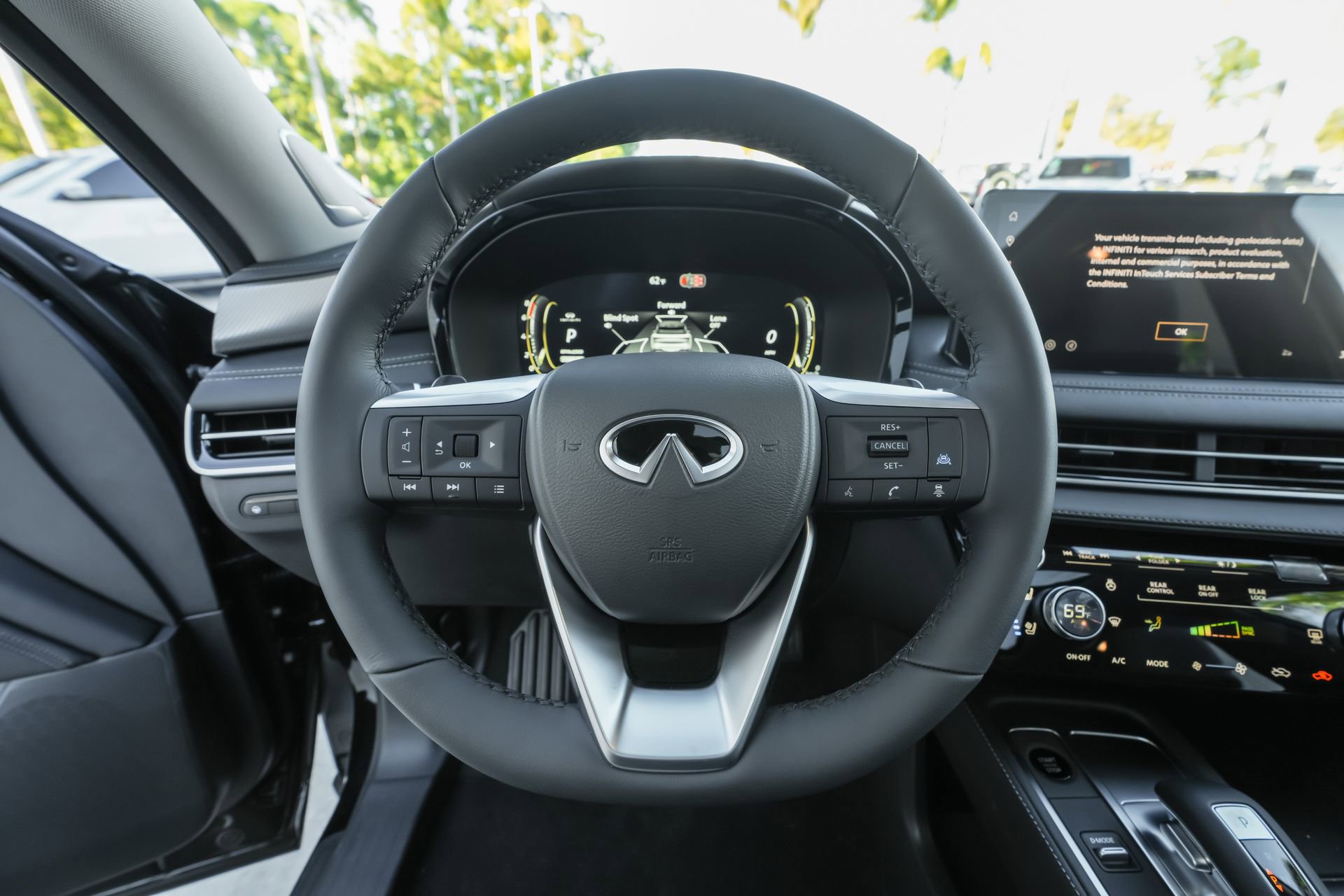 New 2026 INFINITI QX60 Luxe w/ Cargo Package image 7