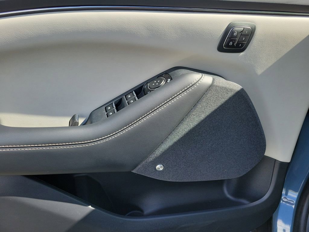 Used 2023 Ford Mustang Mach-E Premium image 20