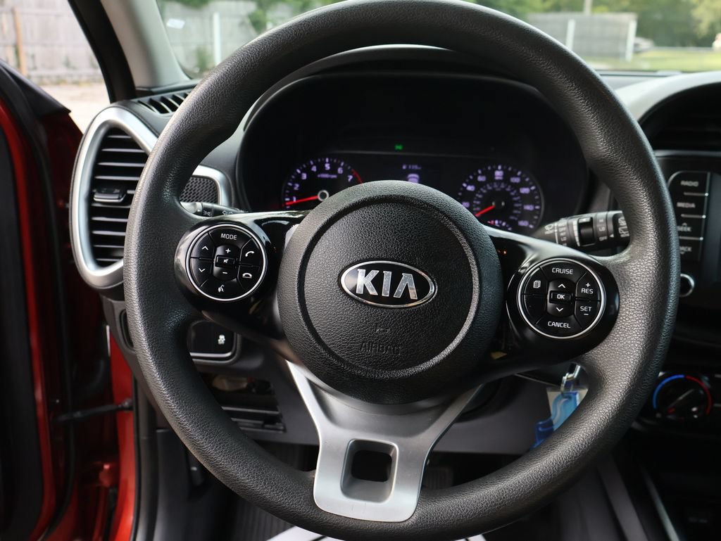 Certified 2021 Kia Soul LX FWD image 29