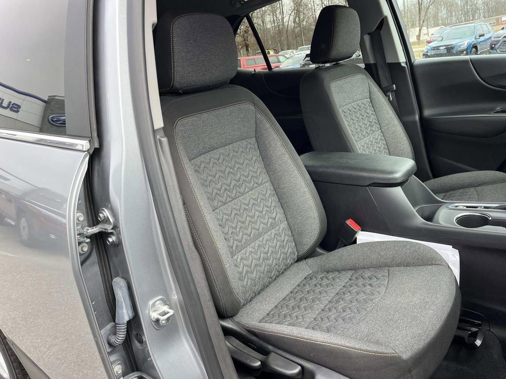 Used 2024 Chevrolet Equinox LT image 24