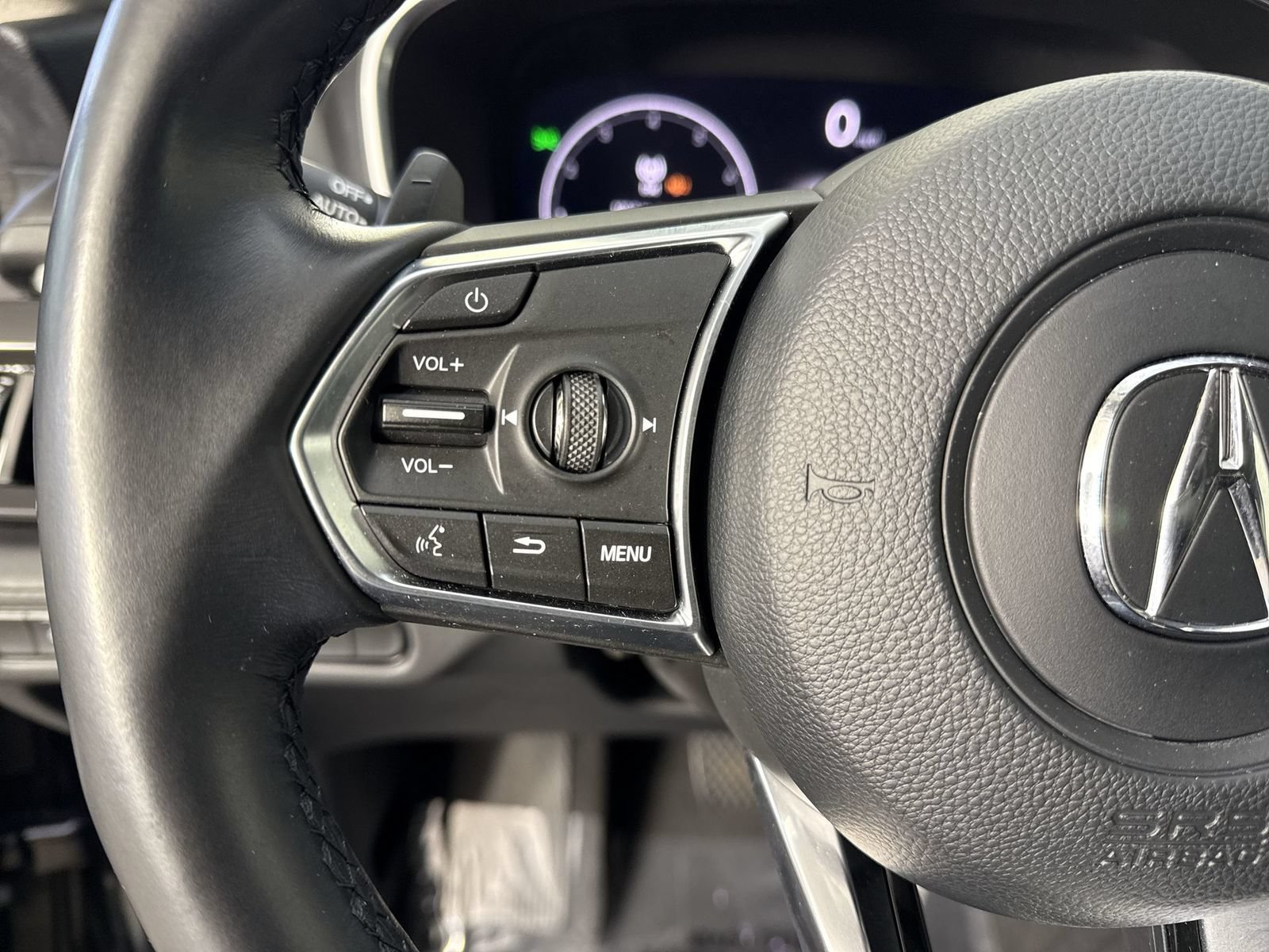 Certified 2025 Acura MDX w/ Technology Package FWD image 13