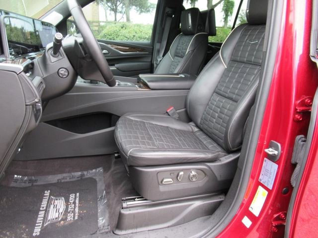 Certified 2023 Cadillac Escalade Sport Platinum w/ LPO, ONYX Package AWD/4WD image 21