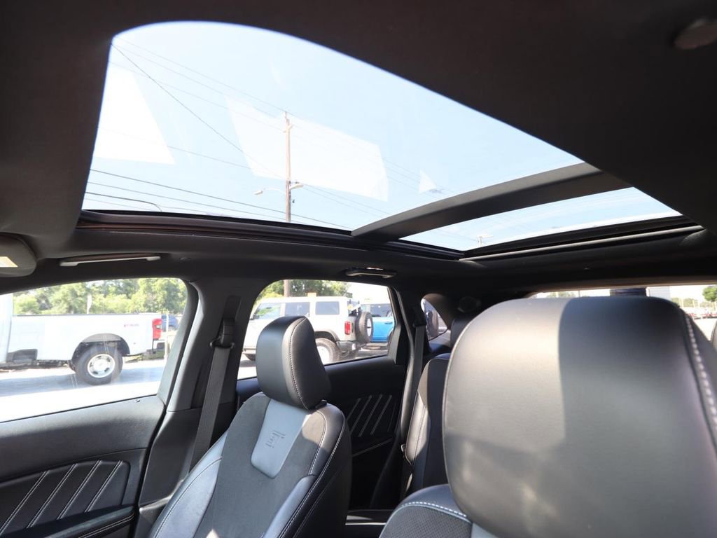 Used 2022 Ford Edge ST w/ Equipment Group 401A AWD/4WD image 4