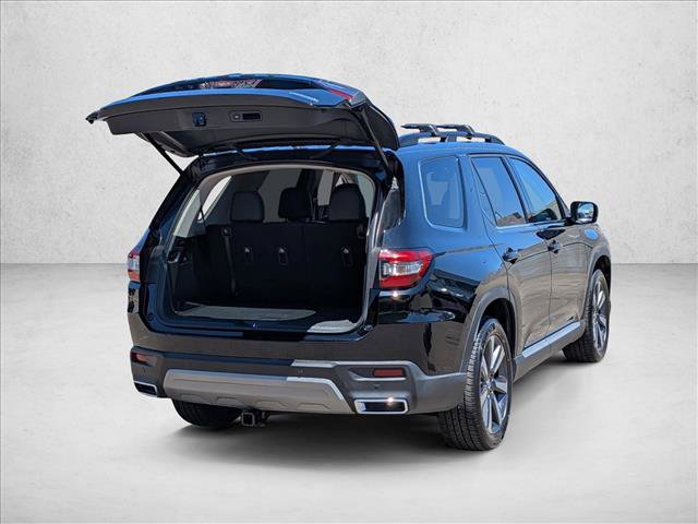Used 2024 Honda Pilot Touring image 5