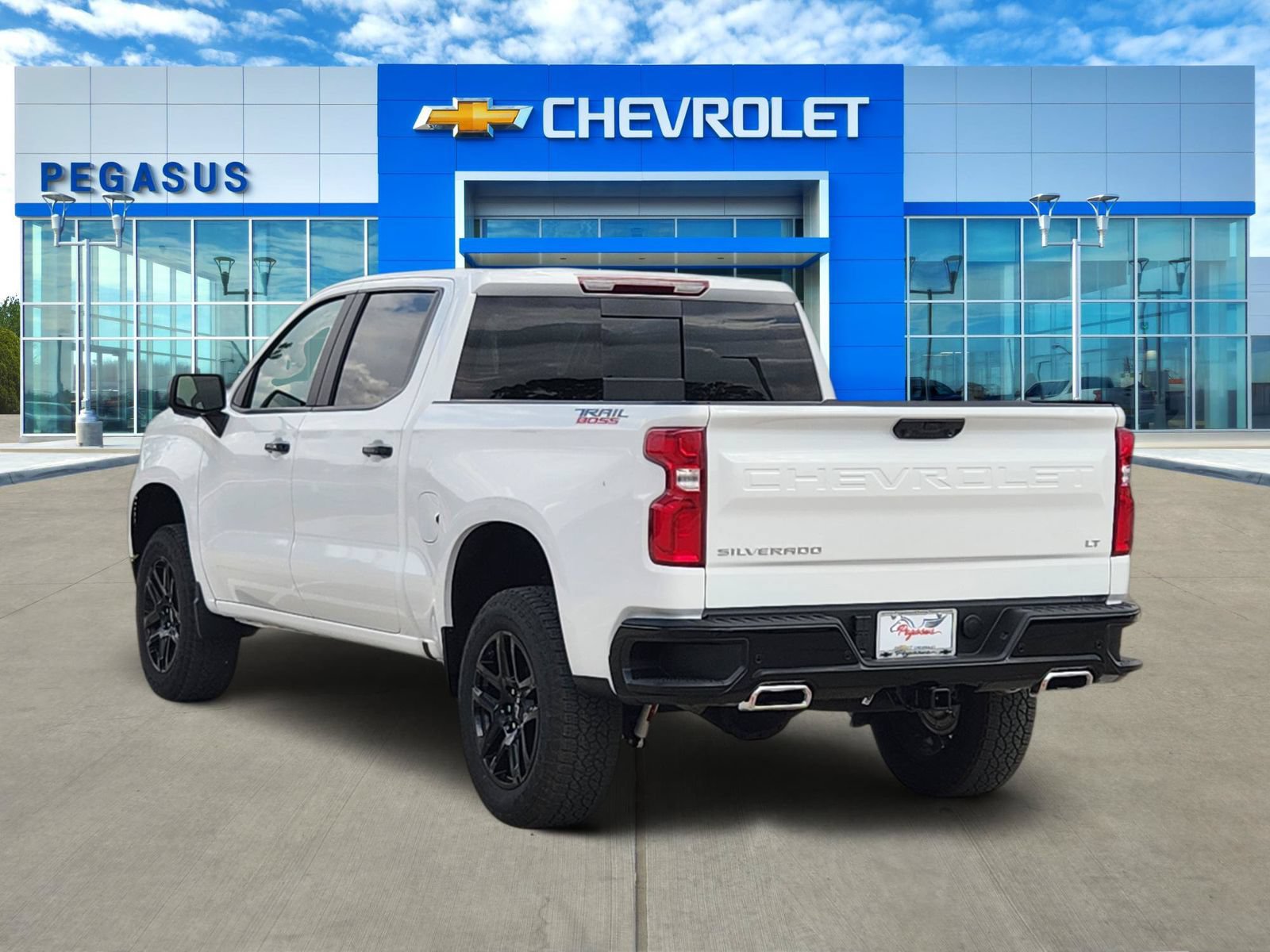 New 2026 Chevrolet Silverado 1500 LT Trail Boss w/ LT Trail Boss Premium Package AWD/4WD image 4