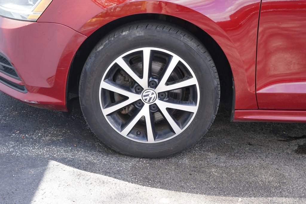 Used 2017 Volkswagen Jetta SE FWD image 6