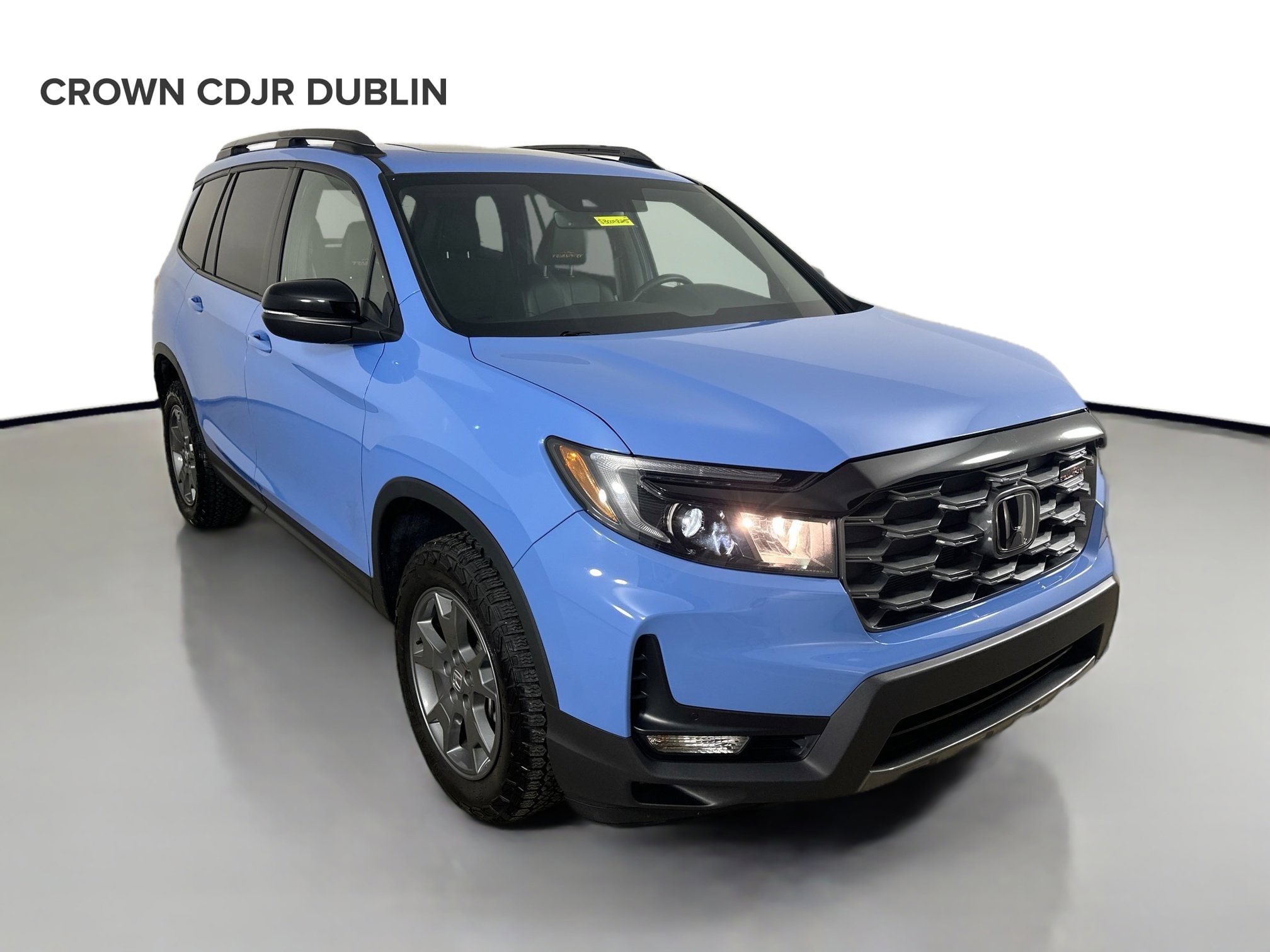 Used 2025 Honda Passport TrailSport image 4