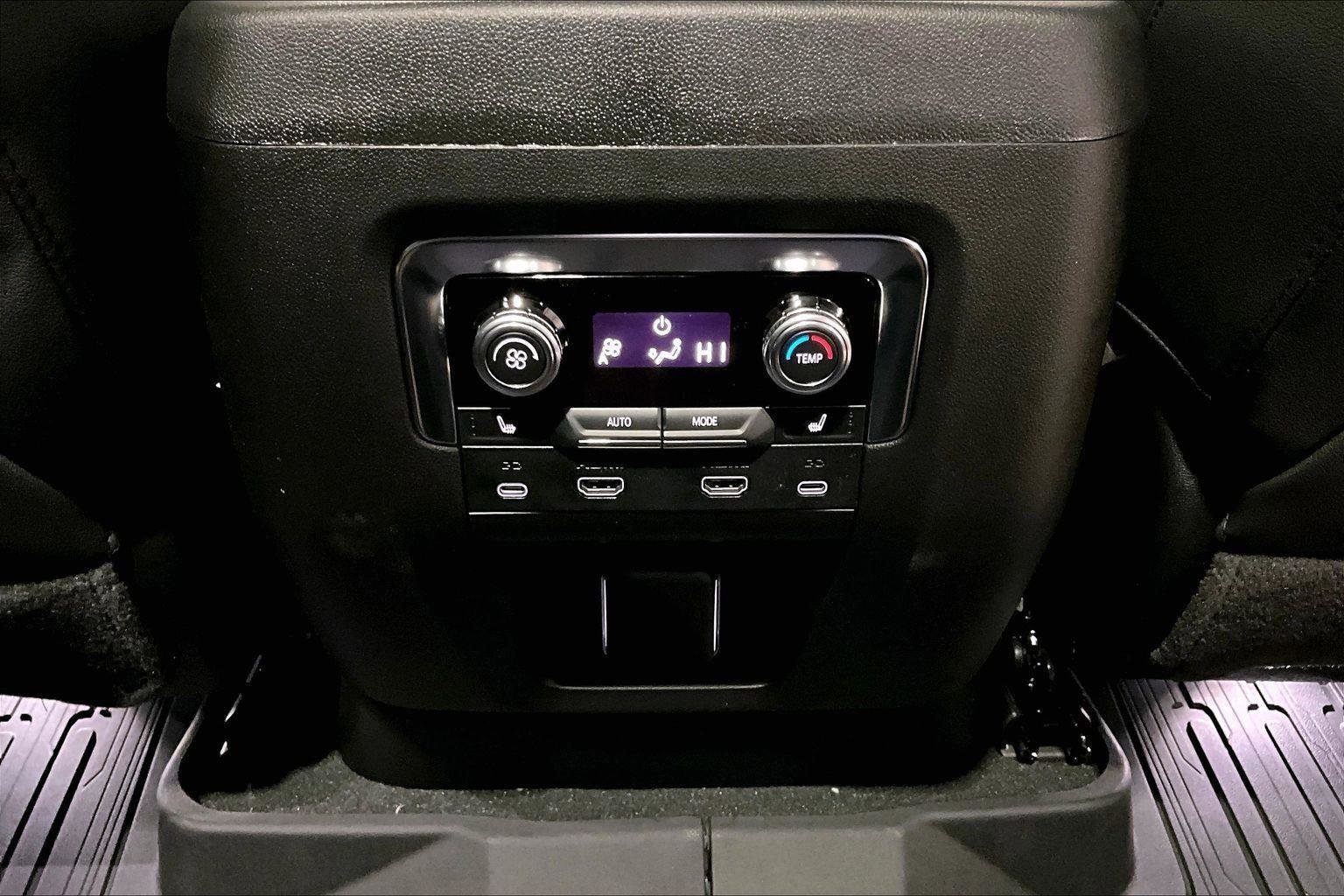 New 2026 GMC Yukon XL Elevation image 15