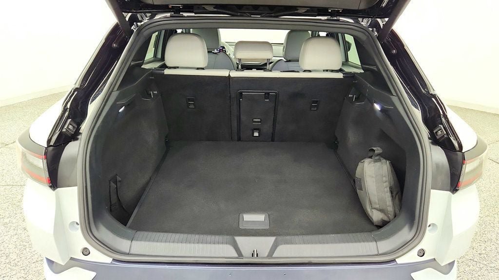 Used 2021 Volkswagen ID.4 1st Edition RWD image 21