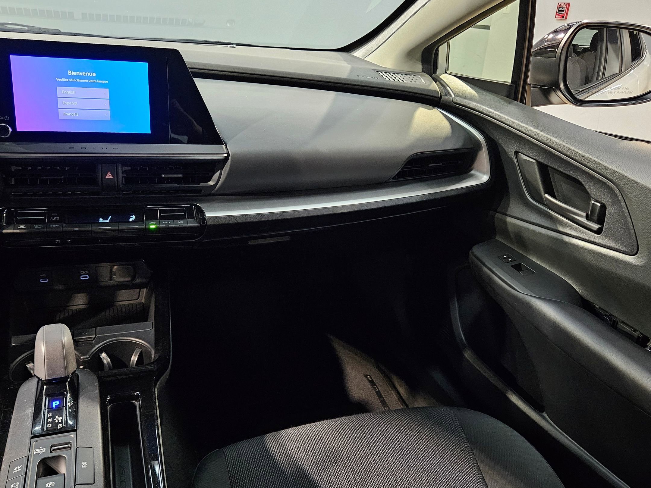 Used 2023 Toyota Prius LE image 11