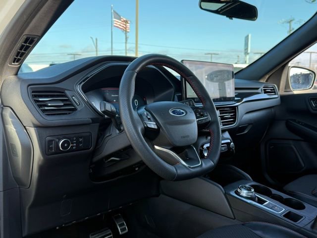 Certified 2023 Ford Escape ST-Line Select w/ Tech Pack #2 image 14