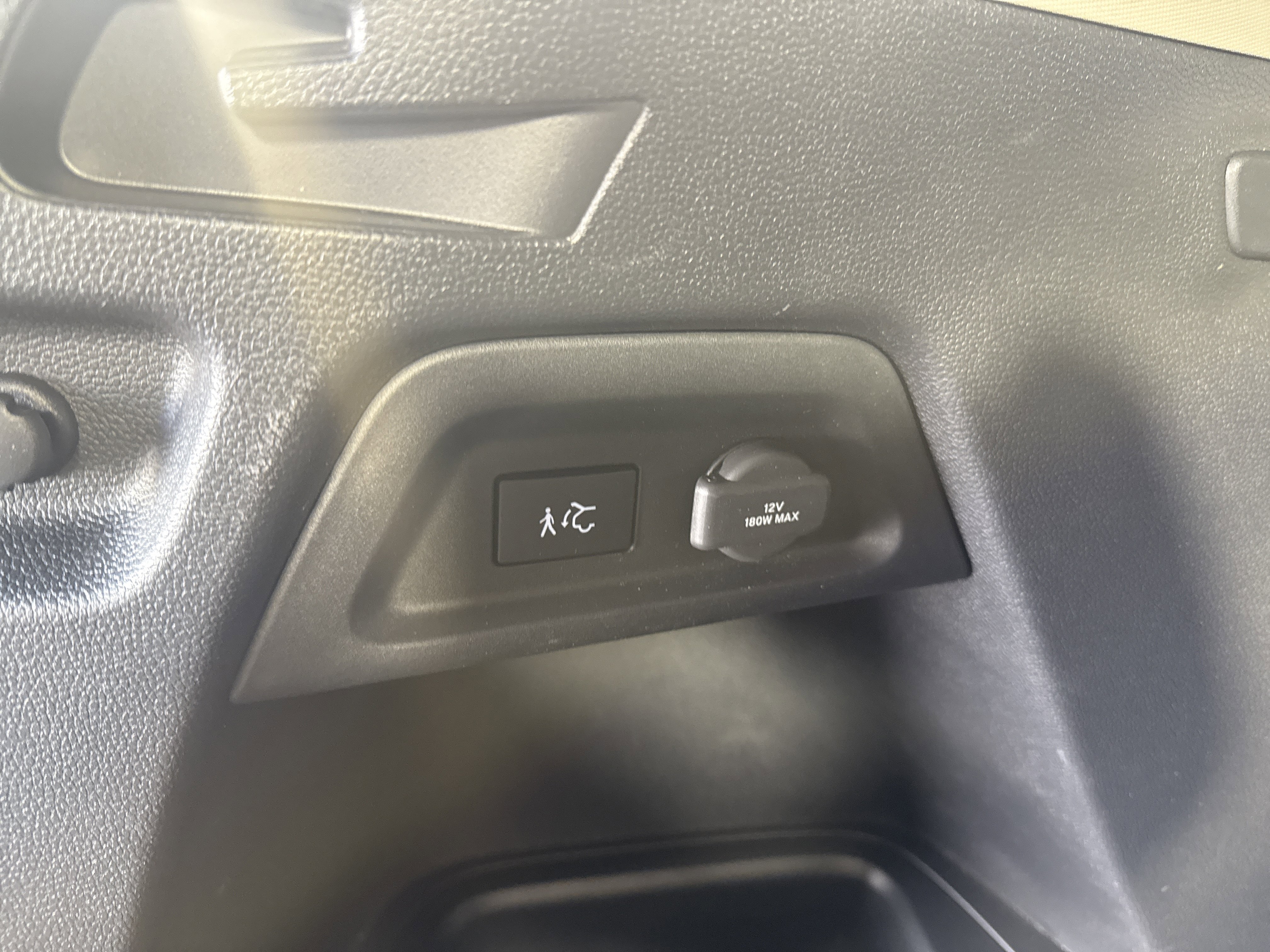 Certified 2023 Honda Pilot Touring image 23