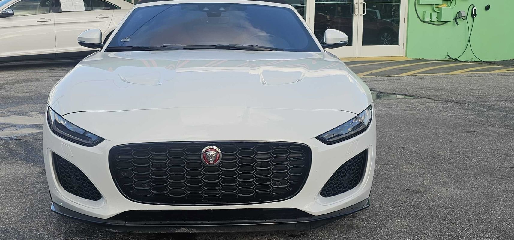 Used 2023 Jaguar F-TYPE Convertible image 16