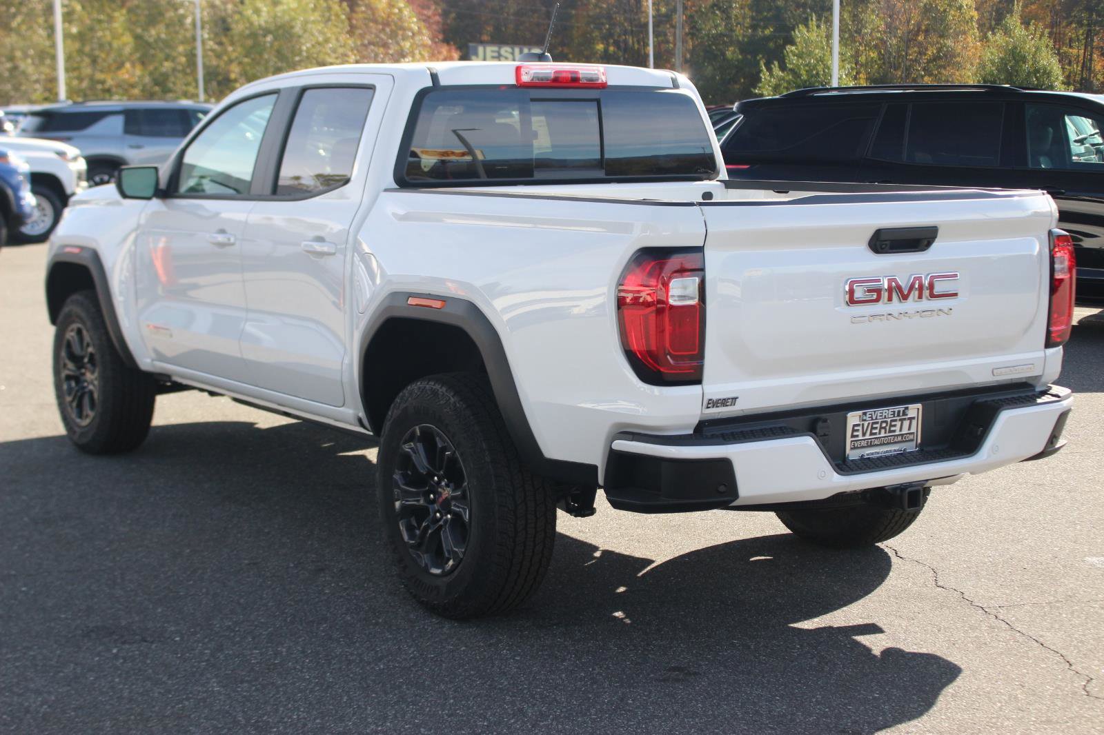 New 2025 GMC Canyon Elevation w/ Convenience Package image 6