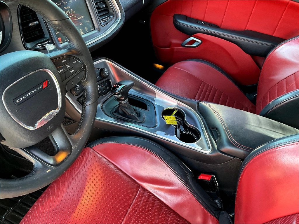 Used 2016 Dodge Challenger R/T Plus RWD image 20