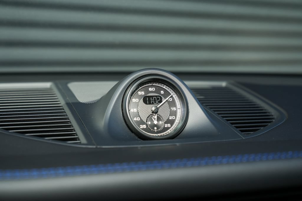 Certified 2026 Porsche Macan Turbo AWD/4WD image 25