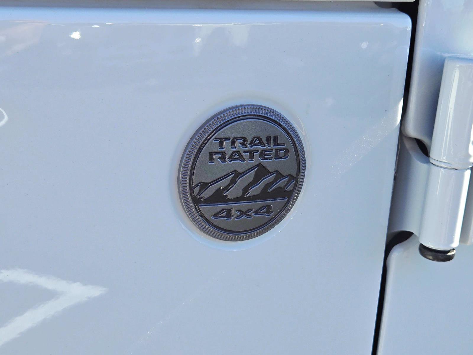 Used 2024 Jeep Gladiator Sport image 21